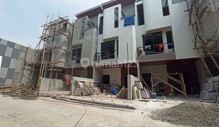 Rumah Dalam Cluster 3tingkat Siap Huni Di Utan Kayu Jakarta Timur 2