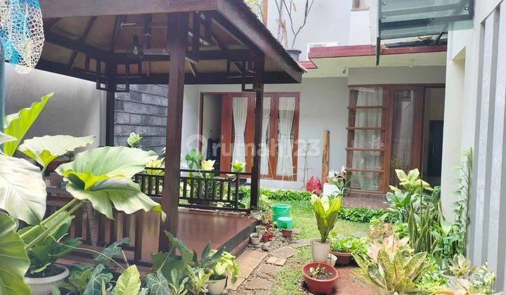 Rumah 2 Lantai Bagus Terawat di Kemang Pratama Bekasi Kota 1