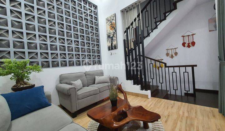 Rumah TOWNHOUSE BAGUS 3 lt  FURNISH Jatimakmur  PONDOK GEDE 2