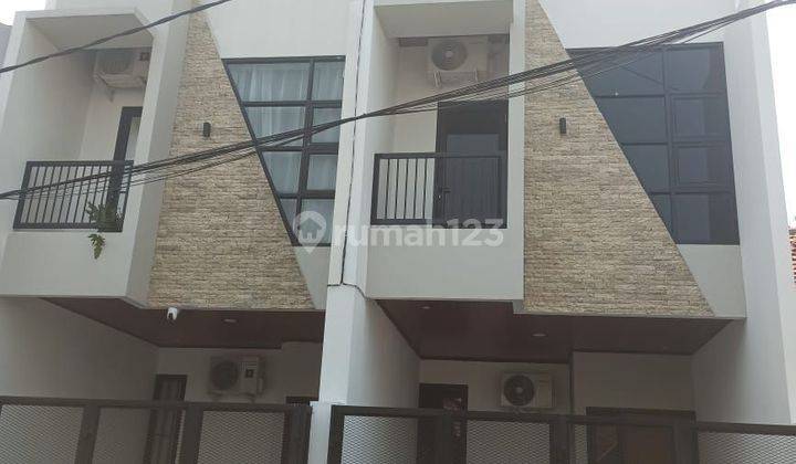 Rumah Cluster Townhouse di Utan Kayu Rawamangun 1