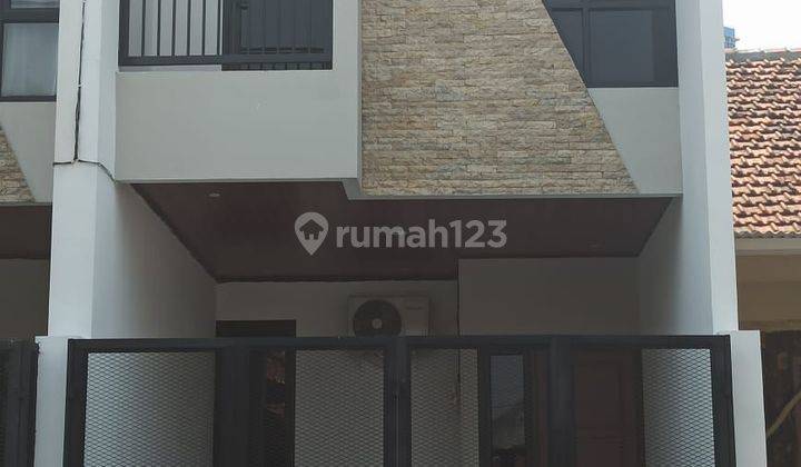 Rumah Cluster Townhouse di Utan Kayu Rawamangun 2