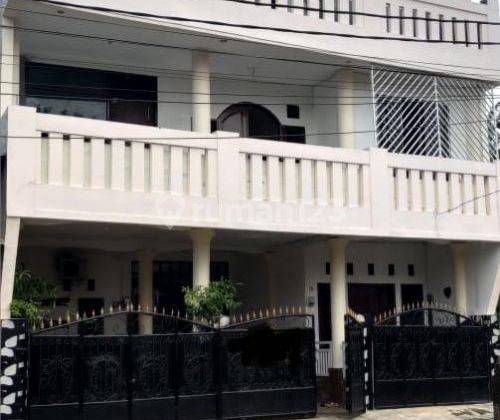 Di Jual Rumah 3 Lt + 24 Kamar Kos Strategis  Di Jati Mekar Bekadi 1