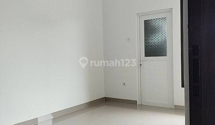 Dijual Rumah Baru 2 Lt Dalam Komplek Di Kodau Bekasi 2