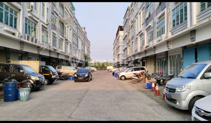 for rent shop house Toho PIK