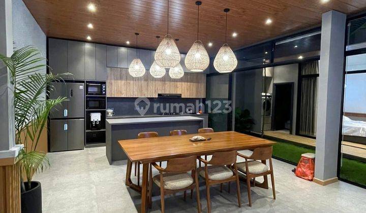 Rumah Cakep Konsep Villa Murah Banget 1