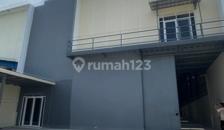 Super Cheap Brand New Laksana Warehouse Super Cheap Brand New Laksana Warehouse
