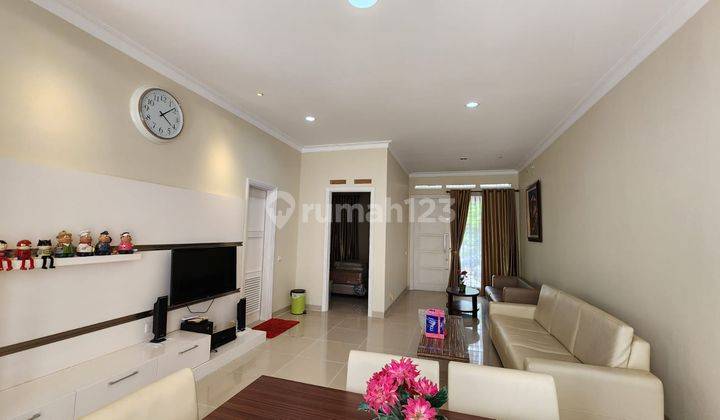 DISEWAKAN RUMAH CANTIK CLUSTER GRISEA THE SPRINGS FULL FURNISHED 