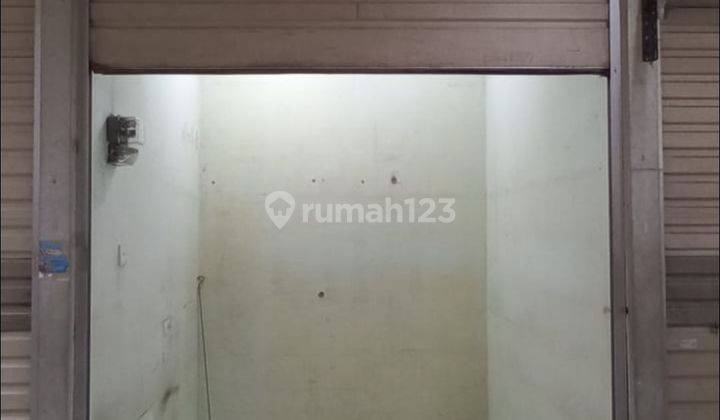 Disewakan stan di Pusat Grosir Surabaya PGS lantai 1 1