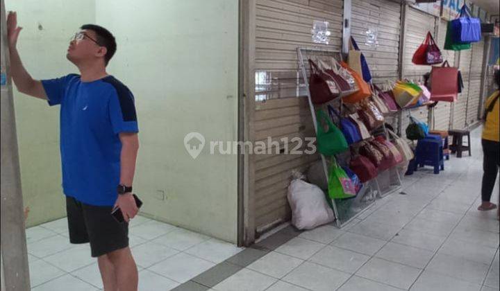 Disewakan stan di Pusat Grosir Surabaya PGS lantai 1 2