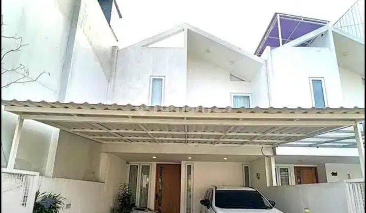 RUMAH SCANDINAVIAN SEMI FURNISHED DI PETUKANGAN, JAKARTA SELATAN 1