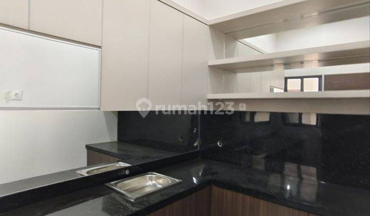 CA113 DIJUAL RUMAH 2 LT MINIMALIS MODERN STYLE, CAKEPP POLL, SHM, BARU GRESS, LOKASI NYAMAN DI PANTAI MENTARI 2