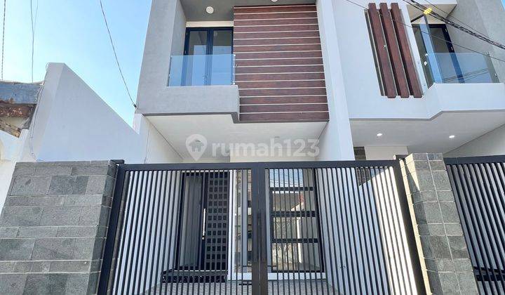 VG171 DIJUAL RUMAH 2 LT BARU GRESS LOKASI NYAMAN, ROW LEBAR, SHM DI WISMA MUKTI 2