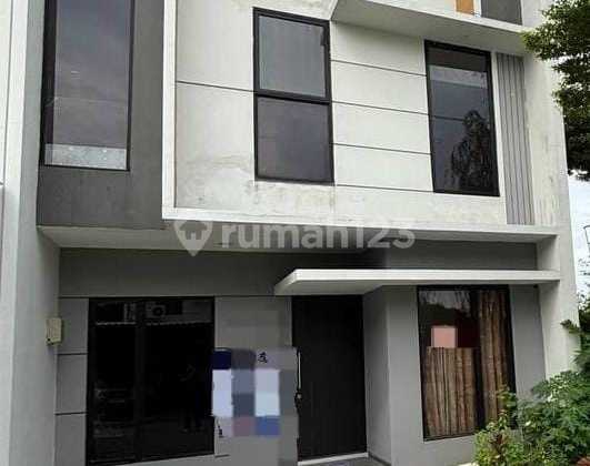 Cn43 Disewa Rumah 2 LT Minimalis Cakep Strategis Murah di Grand Eastern Surabaya