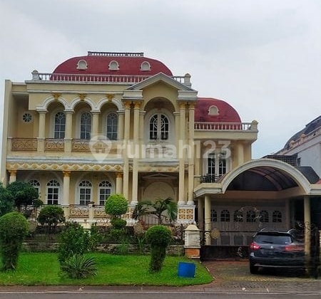 For Sale: Boulevard House in Kota Wisata Bogor
