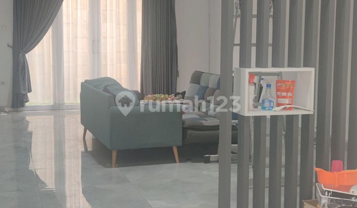 Disewakan Rumah Cantik Kota Wisata Cibubur 2
