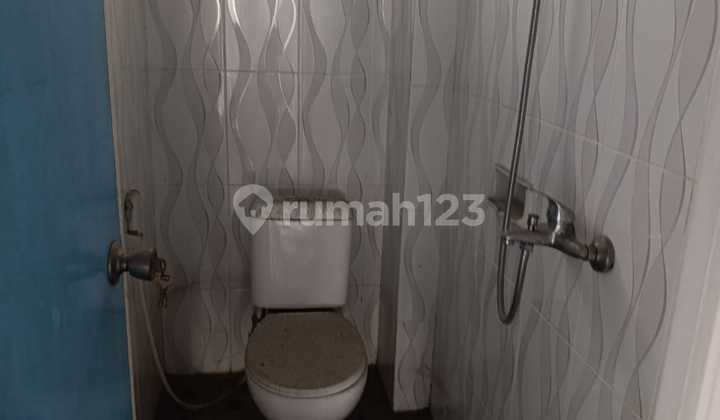 Dijual Cepat 4 Ruko Gandeng, 3 Lantai di Daerah Pusaka Rakyat ... Sangat Cocok untuk Usaha Ekspedisi , untuk Gudang atau Usaha Lain Nya.