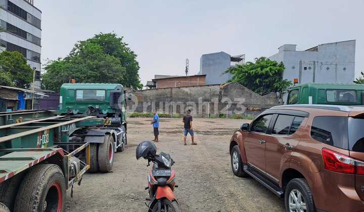 Dijual pool/garasi container di plumpang  jakarta utara. Dekat dengan pelabuhan tj priok 2