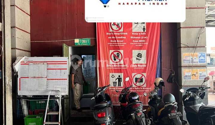 For Rent: Business Center Warehouse with spacious size and complete facilities, ready to use for business or goods storage.