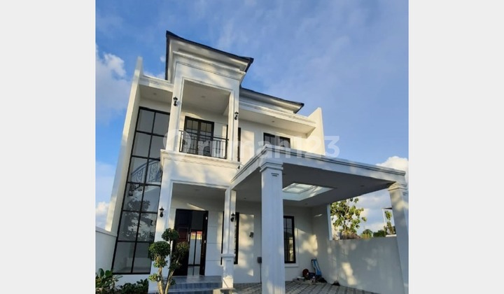 Classic Luxury House Near Jogja Solo Toll Exit 1