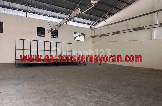 Warehouse for Rent in Cilodong Warehouse for Rent in Cilodong