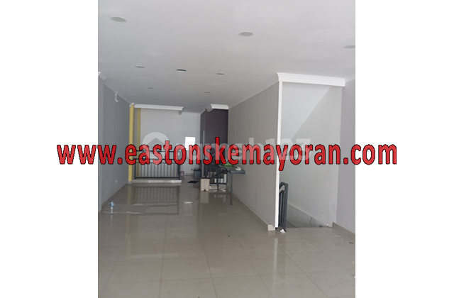 For Rent: Kebon Jeruk Shop House For Rent: Kebon Jeruk Shop House