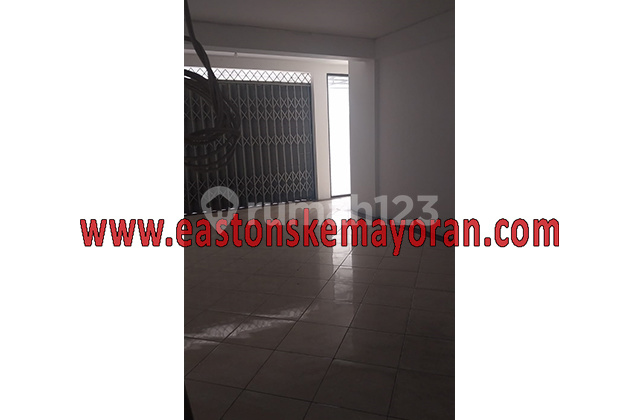For Rent Shop House Kebayoran Lama 2