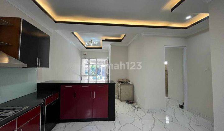 Dijual Rumah Apik Nan Strategis Di Bsd City Pd012740 1