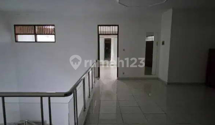 Dijual Rumah Dikebon Jeruk Sudah Di Renovasi Pd013307 2