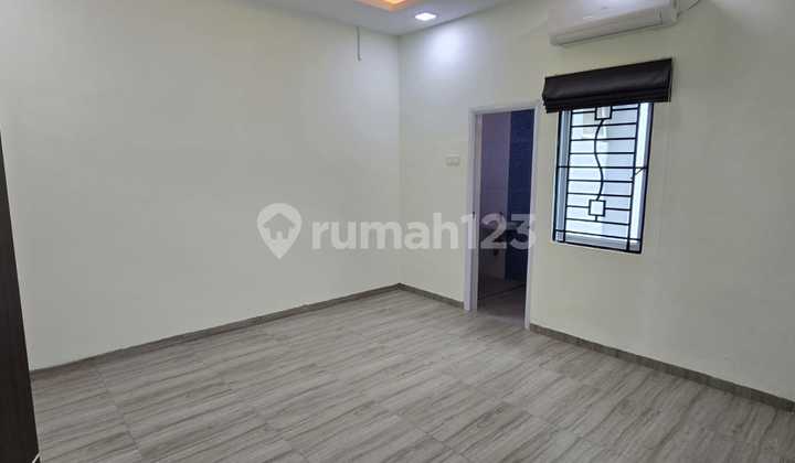 DiJual Rumah The Summer Residence Lokasi Batam Centre Posisi Hook 2