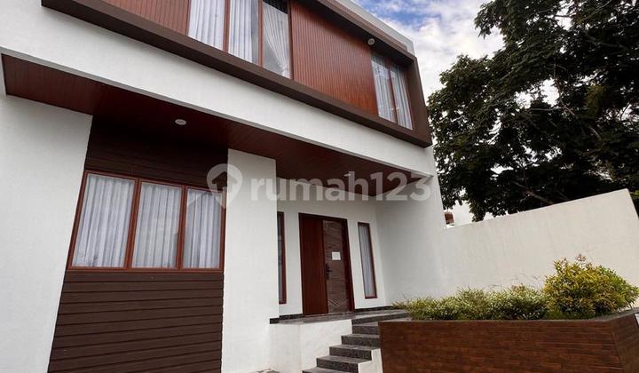 Dijual Rumah Mewah Bukit Golf Residence Sukajadi Batam