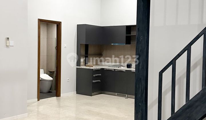 Dijual Cepat Apt. Yukata Suites, Unfurnish, Private Lift, Type Kaze ada Mezanine Yukata Suites