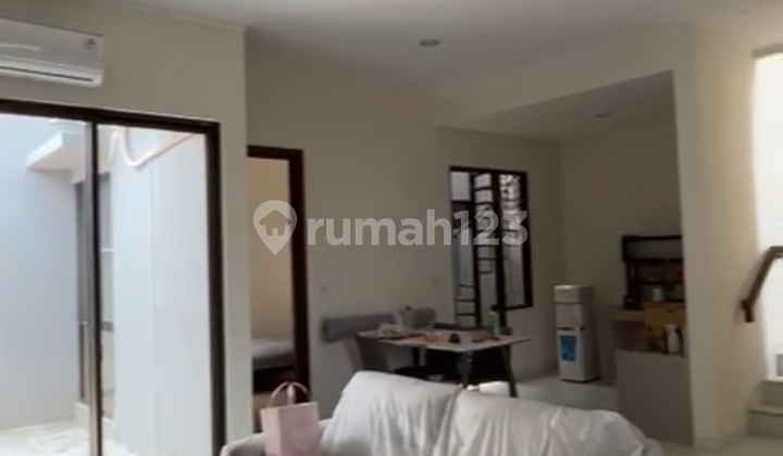 Rumah Siap Huni, Full Furnish, Rapih Mau Jual Cepat 2
