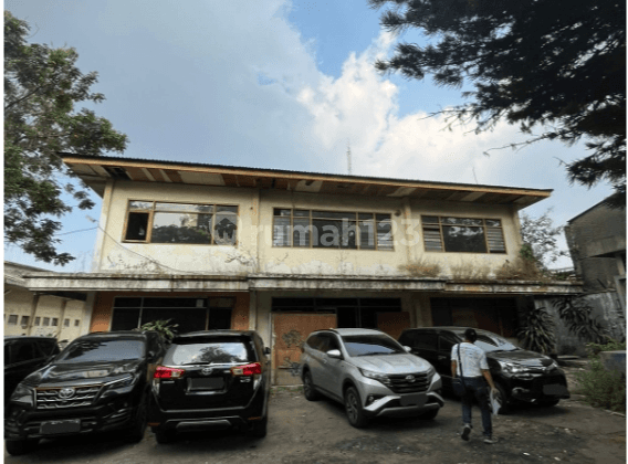 Ruang Usaha Ex Cafe Lokasi Strategis Mainroad Kircond Bandung  1