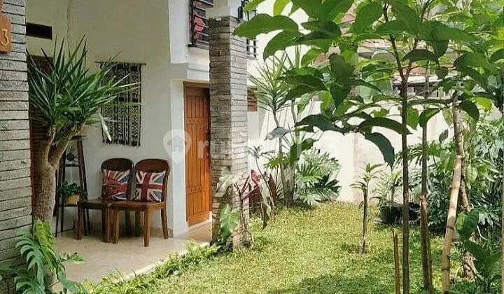 Rumah Asri di Gegerkalong-Ciwaruga Bandung Furnished Siap Huni Rumah Asri di Gegerkalong-Ciwaruga Bandung Furnished Siap Huni