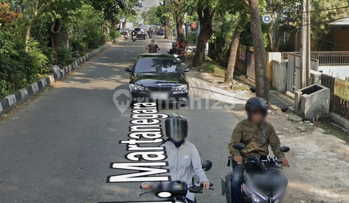 Dijual Rumah di Mainroad Martanegara Sayap Bkr Bandung