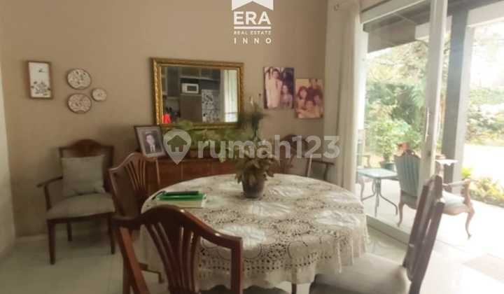 Dijual Rumah Klasik Sangat Terawat di Sayap Jl. Laswi Bandung.