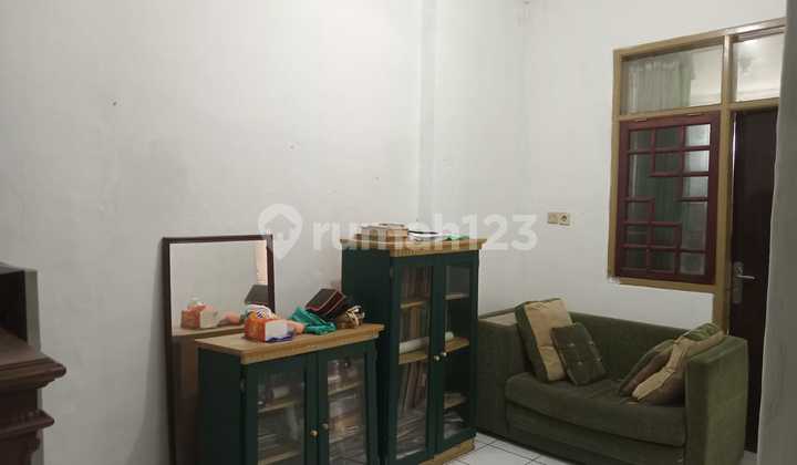 For Sale Fast Ready-to-Occupy House in the City Center 2