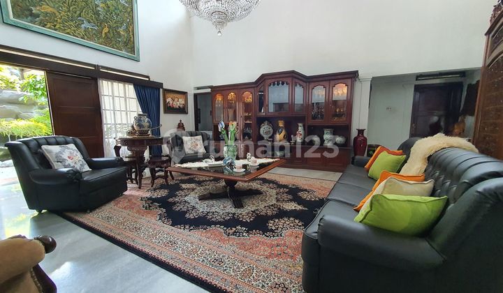 Dijual Rumah Klasik Luas  Cocok Untuk Guest House, Ruang Usaha 2