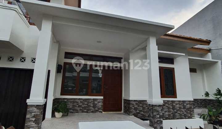 For Rent: House in Cimindi Raya Aruman Complex, North Cimahi.