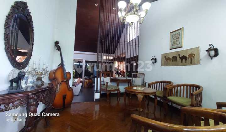Dijual Rumah Asri di Golf Barat Arcamanik Bandung