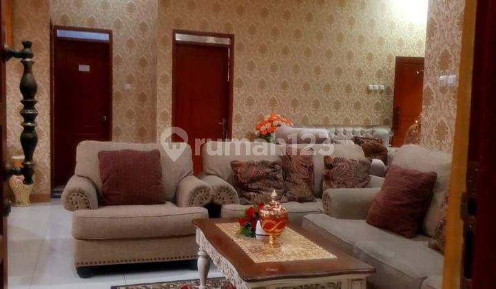 Dijual Rumah Asri Setradago Antapani Bandung dengan Taman 2