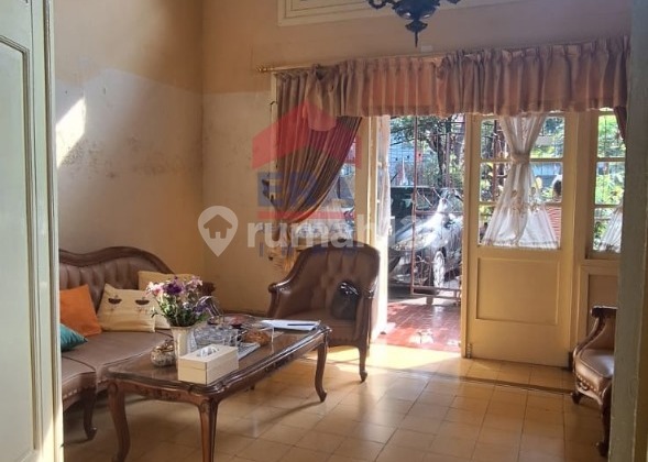 Di Jual Rumah Heritage A di Jend. Gatot Subroto Bandung Di Jual Rumah Heritage A di Jend. Gatot Subroto Bandung