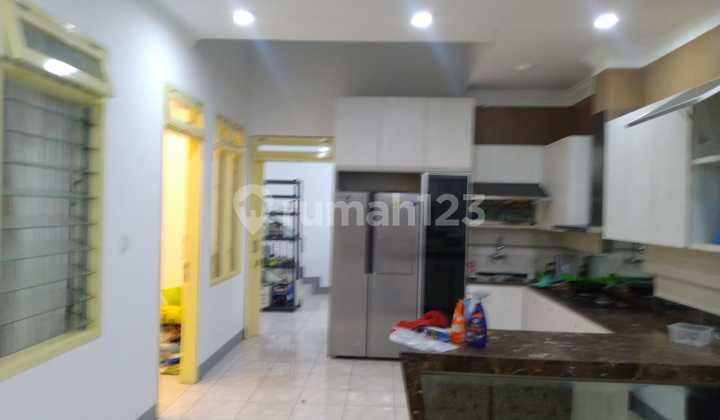 For Sale Comfortable and Lush House in Nusa Sari Housing, North Cimahi 2