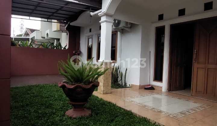 Dijual Rumah 4 Kamar Siap Huni di Golf Barat Arcamanik 2