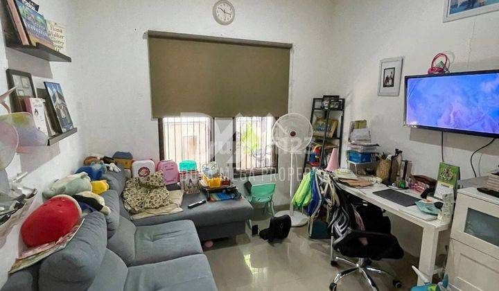 Rumah Minimalis Satu Lantai , Cantik Strategis, Nempel Graha Raya 2