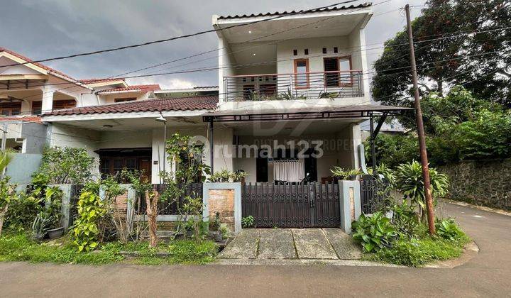 Rumah Hook 2 lt di perumahan Bukit Indah Serua, Tangerang Selatan 1