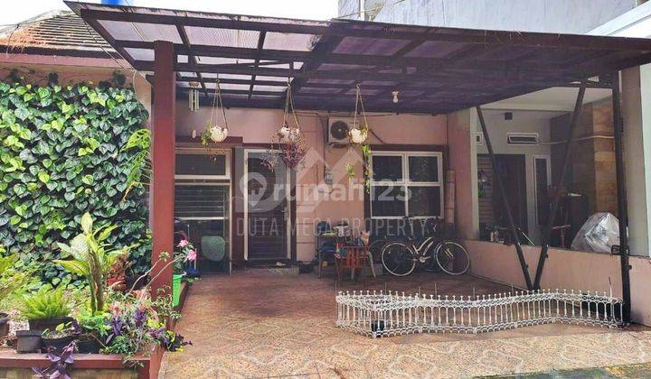 Rumah Hoek di Green Park 1,asri,siap huni Serua Ciputat Tangerang 1