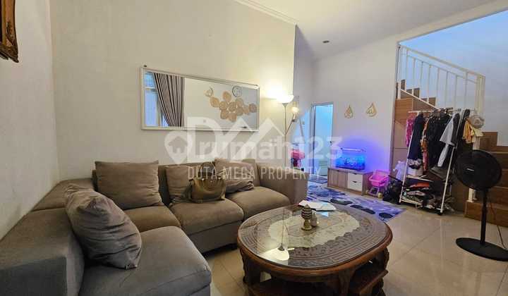 Semi-Furnished House Attached to Graha Raya Ready to Occupy Semi-Furnished House Attached to Graha Raya Ready to Occupy