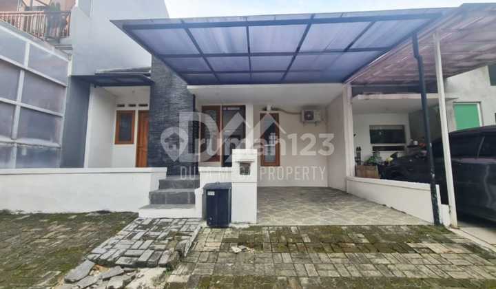 Rumah Secondary SHM Rapi Siap Huni di Permata Adora Bintaro Jaya.