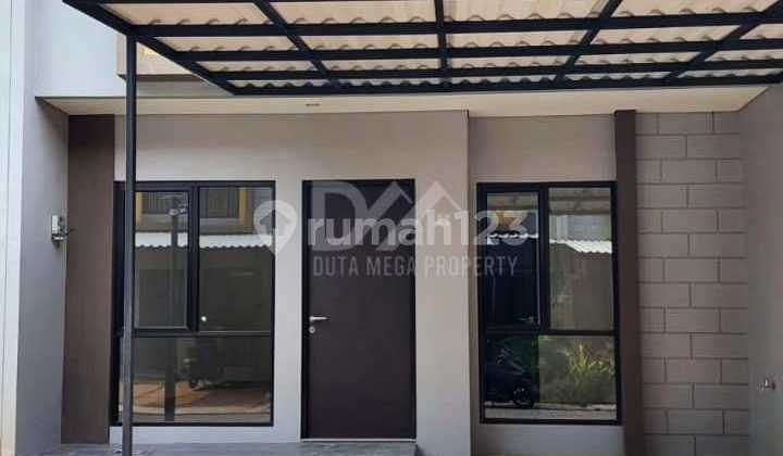 Rumah Cantik , Siap Huni ,di Parkville Serpong Nyaman Aman Enang 